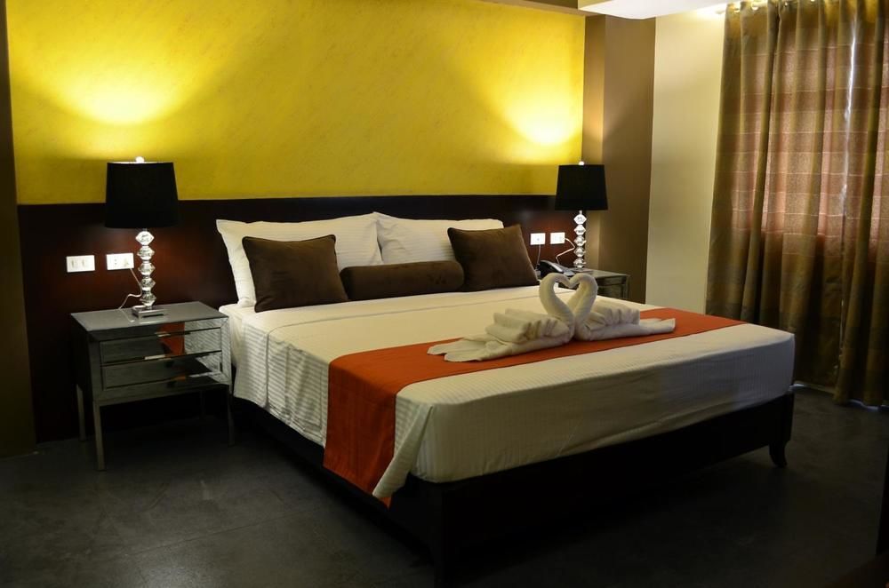 Grace Crown Hotel Angeles Buitenkant foto