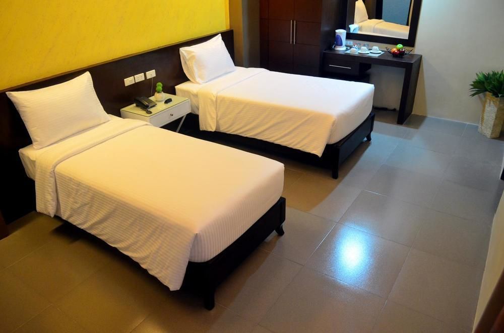 Grace Crown Hotel Angeles Buitenkant foto