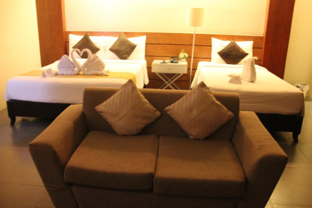 Grace Crown Hotel Angeles Buitenkant foto
