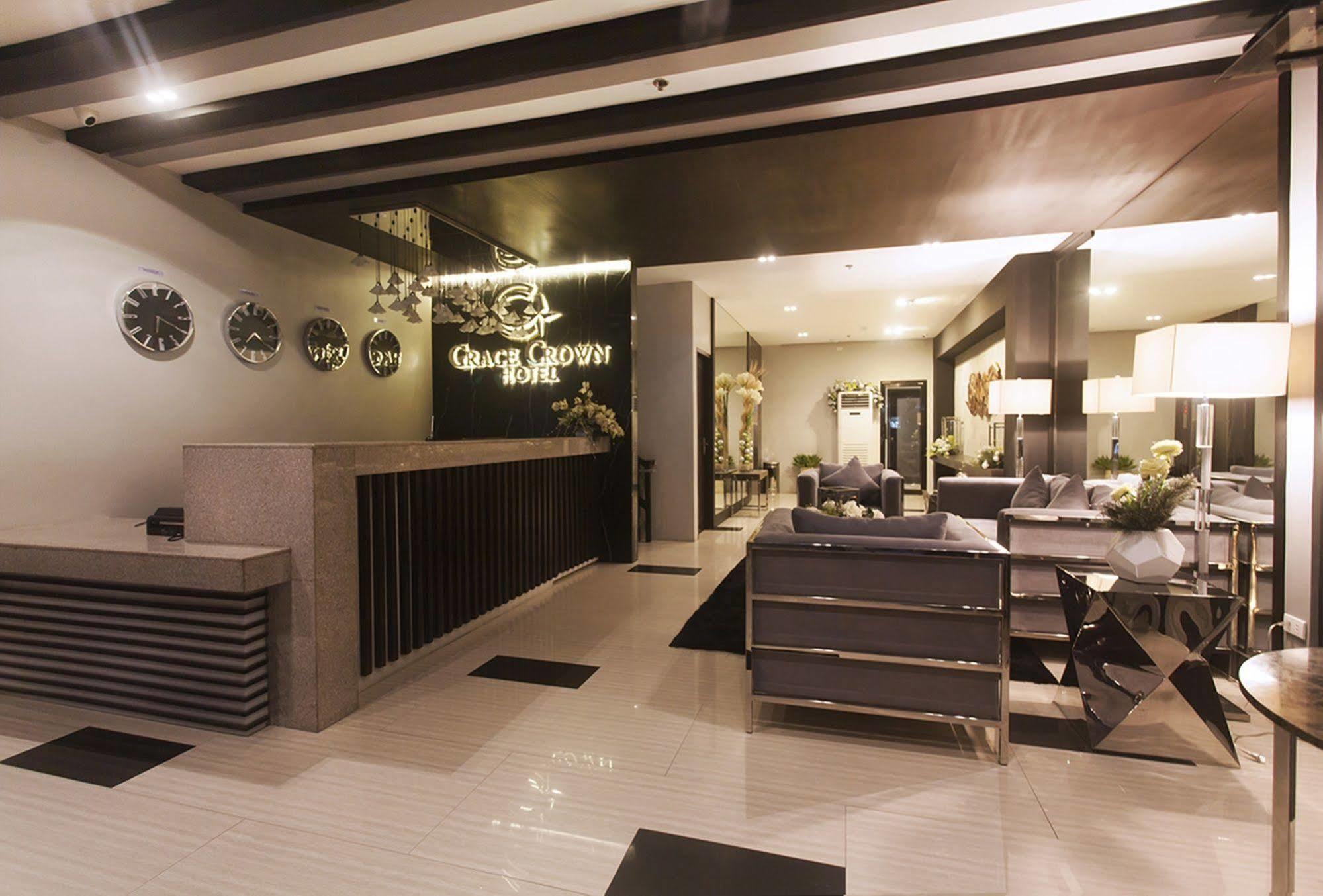 Grace Crown Hotel Angeles Buitenkant foto